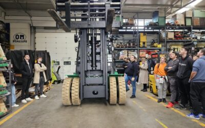 Maturanti posjetili tvrtku Vilstroj povodom Svjetskog dana djece