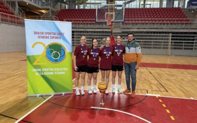 1. mjesto na županijskom natjecanju u košarci 3 na 3 za djevojke!